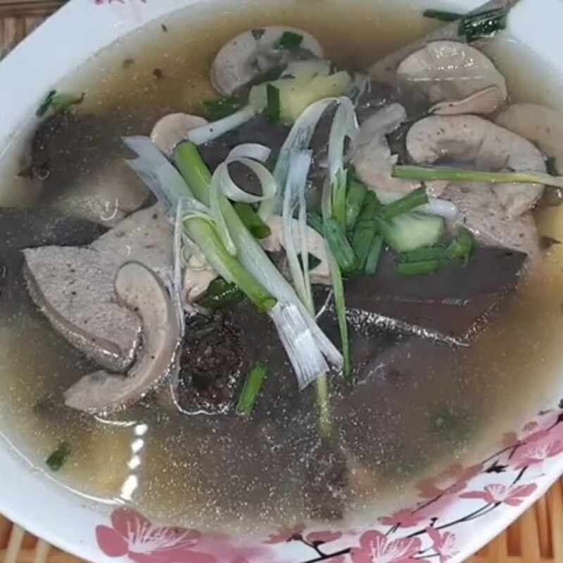 Bước 4 Thành phẩm Canh lòng lợn với huyết