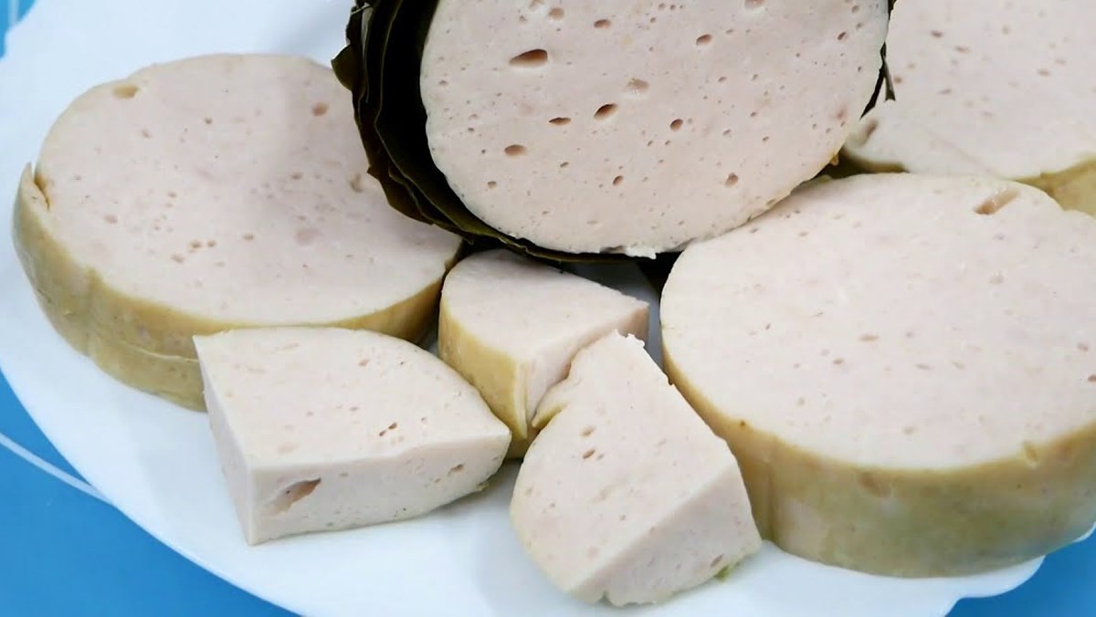 Cách làm chả lụa gà dẻo dai thơm ngon mới lạ an toàn tại nhà