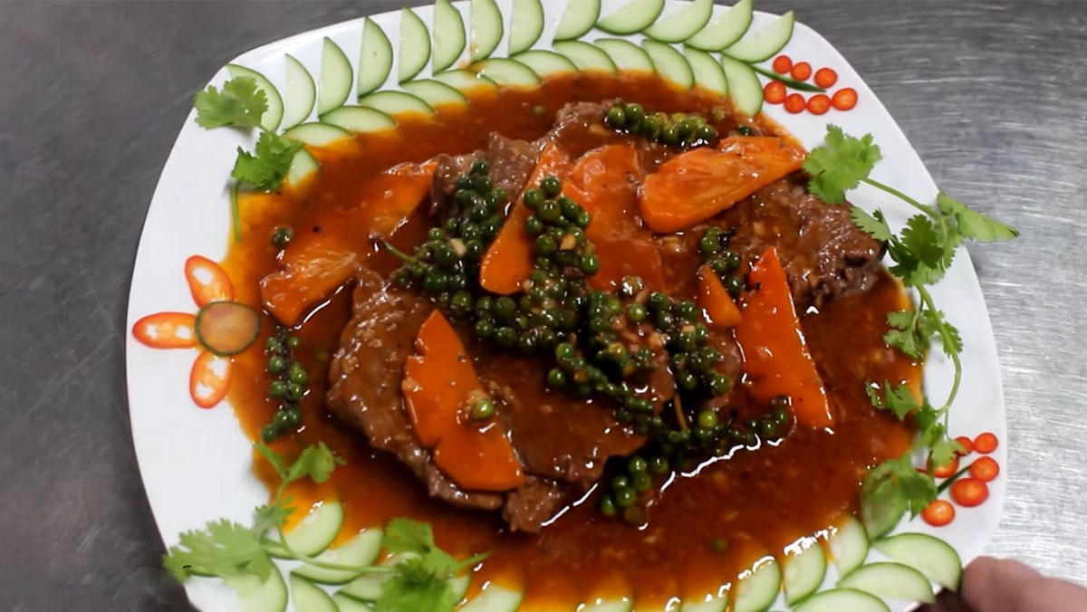 cBò sốt tiêu xanh Bò sốt tiêu xanh