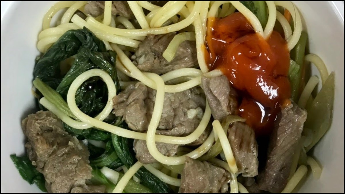 Mì Ý xào thịt bò