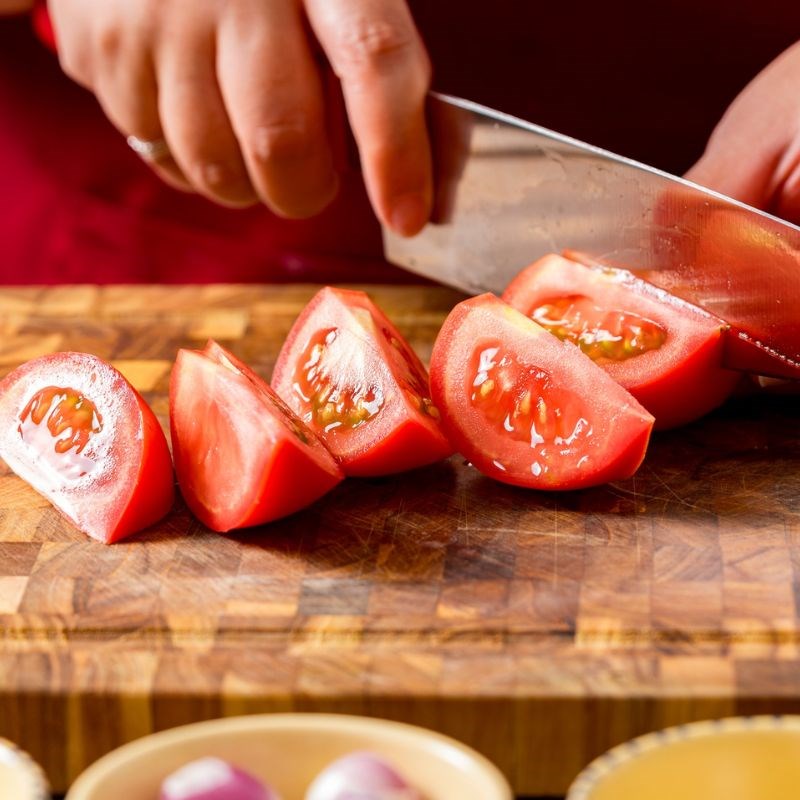 Bước 2 Sơ chế nguyên liệu Canh chua cá bống tượng