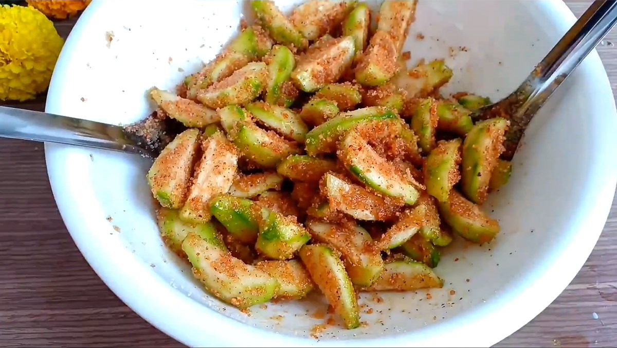 cocnonlacmuoitomtayninhngonhitha-monanngondelam0-2screenshot-1200x676-2 Cóc lắc muối