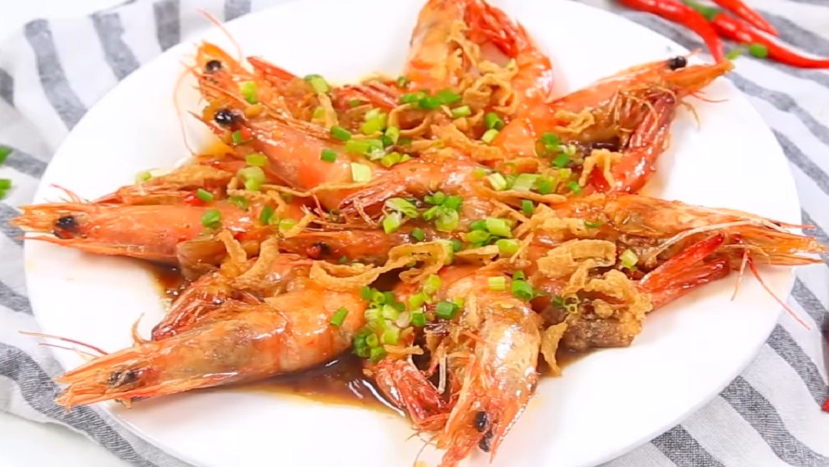 Tôm sốt me kiểu Thái