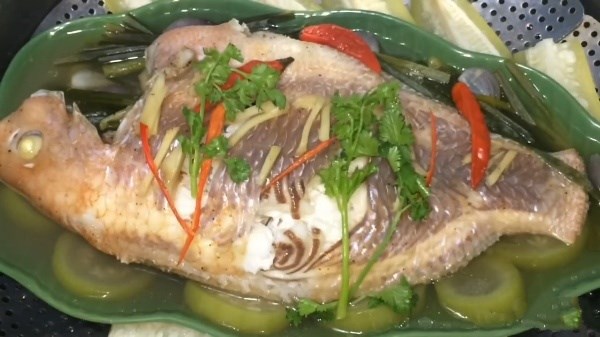 Cách làm cá diêu hồng hấp bầu thơm ngon ngọt mát đơn giản