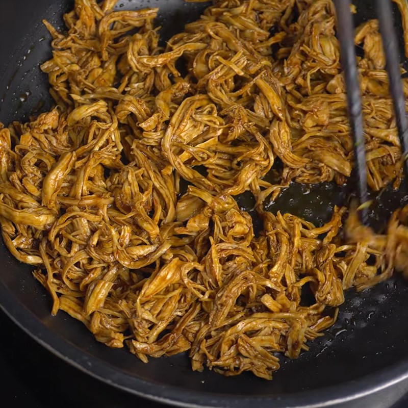 Bước 6 Làm khô và xay thịt gà Chà bông gà cay (ruốc gà cay)