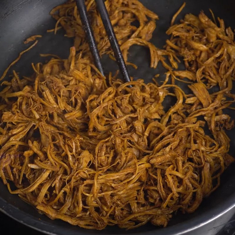 Bước 6 Làm khô và xay thịt gà Chà bông gà cay (ruốc gà cay)