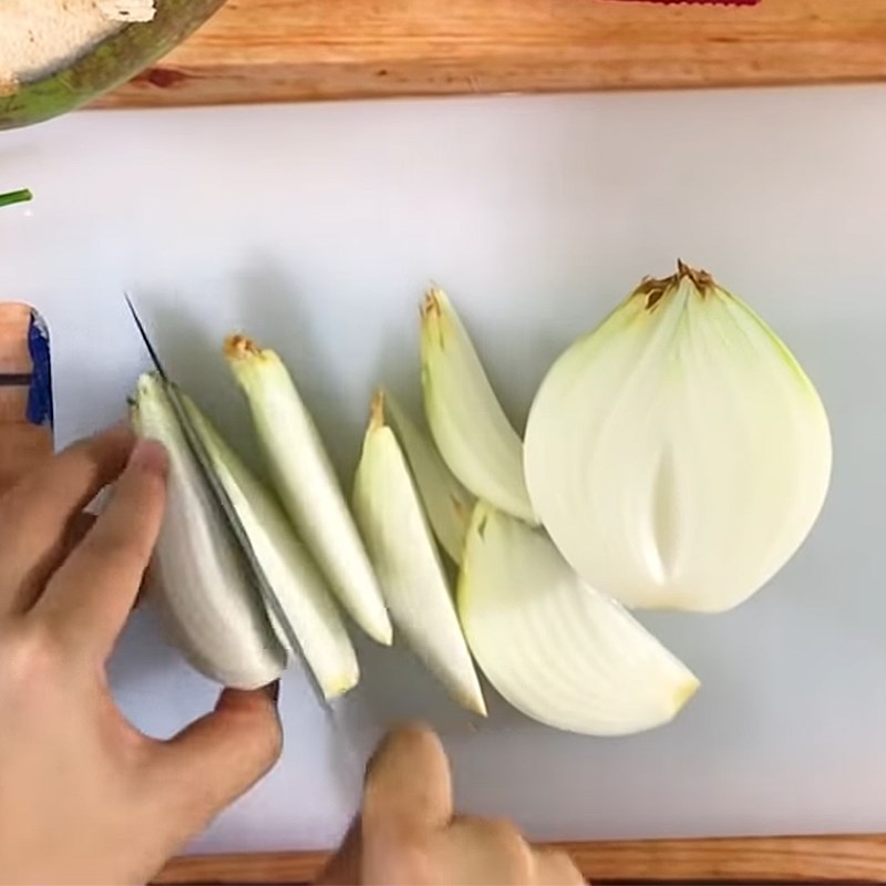 so-che-cac-nguyen-lieu-khac-28 Bước 2 Sơ chế các nguyên liệu khác Gà nấu tỏi