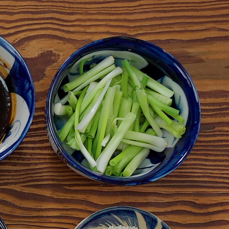 Bước 1 Sơ chế nguyên liệu Sốt nướng muối ớt