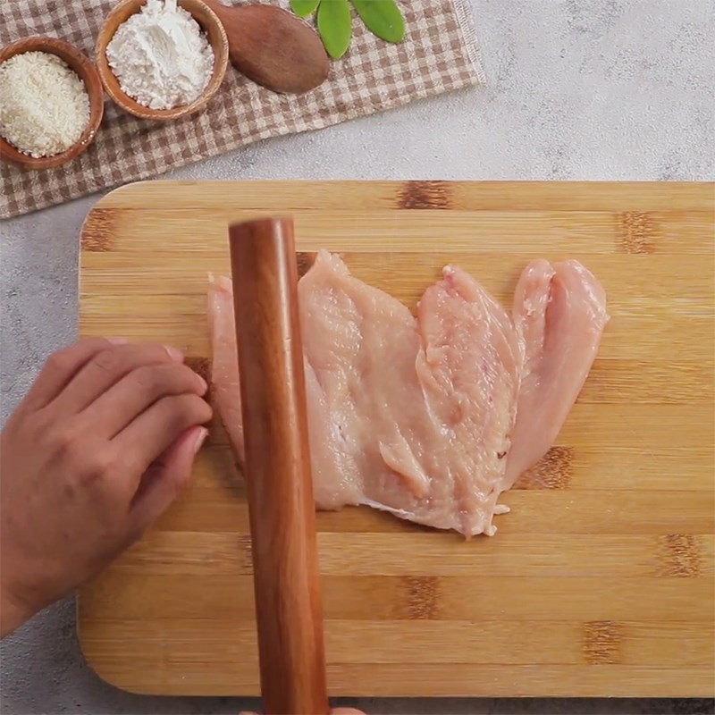 so-che-va-uop-uc-ga-4 Bước 1 Sơ chế và ướp ức gà Ức gà áp chảo sốt bechamel