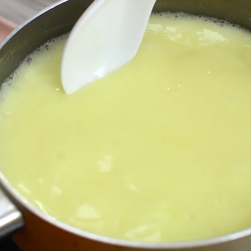 Bước 2 Nấu và xay khoai tây Súp tôm bông cải xanh