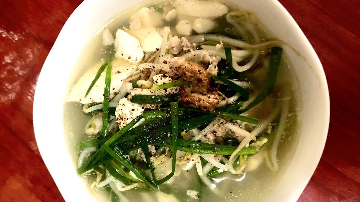 Cách nấu canh đậu hũ non giá hẹ thịt băm thơm ngon thanh mát Cách nấu canh đậu hũ non giá hẹ thịt băm thơm ngon thanh mát