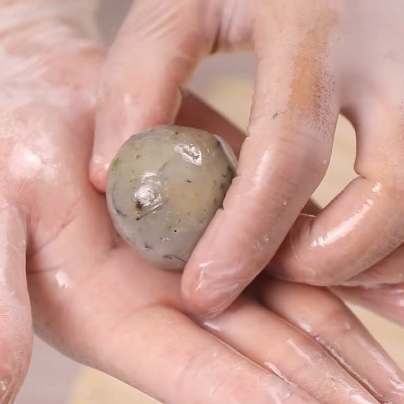 Bước 2 Tạo hình tôm viên Súp tôm viên phô mai