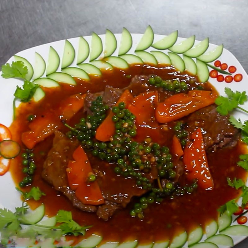 Bước 5 Thành phẩm Bò sốt tiêu xanh Bước 5 Thành phẩm Bò sốt tiêu xanh