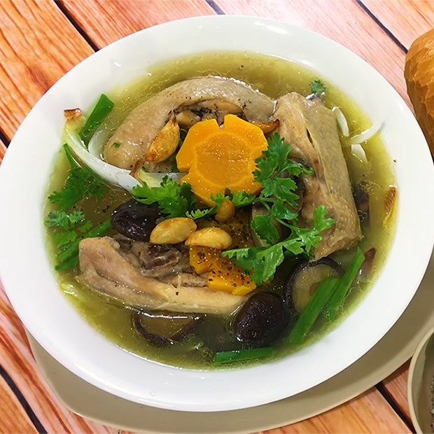 thanh-pham-75-1 Bước 5 Thành phẩm Gà nấu tỏi