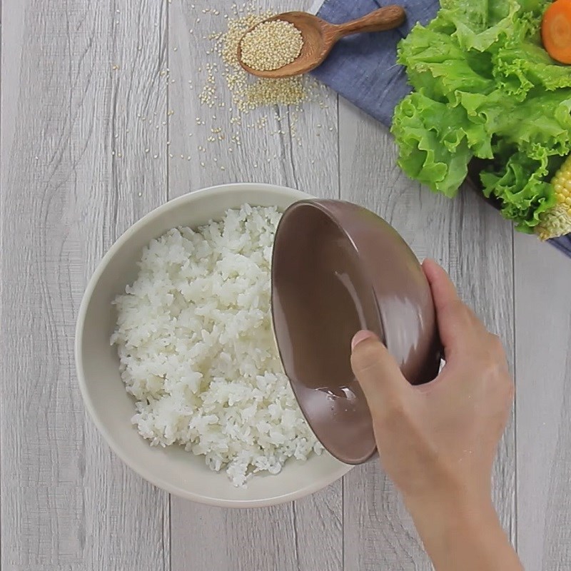 Bước 3 Trộn cơm Sushi chay cơm trộn rau củ