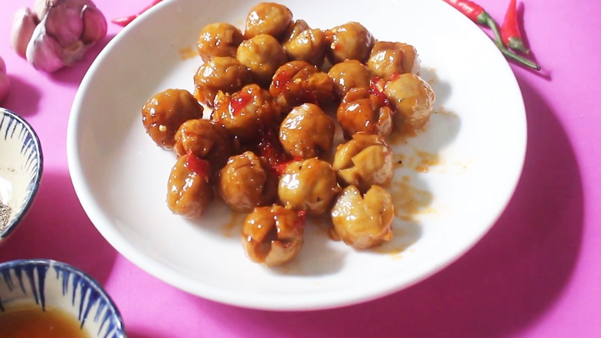 2 cách làm bò viên chiên và bò viên nướng cực ngon đậm đà 2 cách làm bò viên chiên và bò viên nướng cực ngon đậm đà