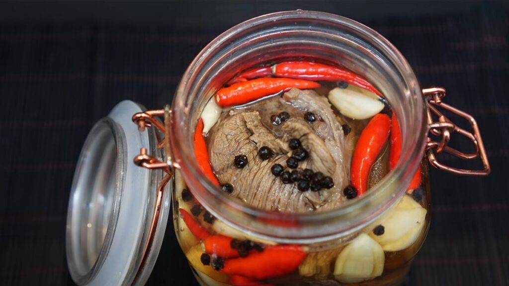 Cách làm bắp bò ngâm dấm (giấm) giòn ngon, lạ miệng, đơn giản tại nhà[2025]