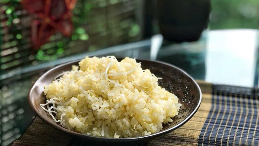 Cách nấu xôi kê bằng nồi cơm điện đơn giản, dễ làm ngay tại nhà