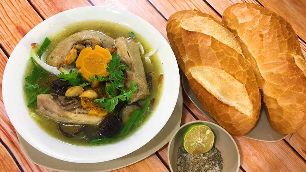 Cách làm gà nấu tỏi lạ miệng thơm ngon bổ dưỡng cho cả nhà