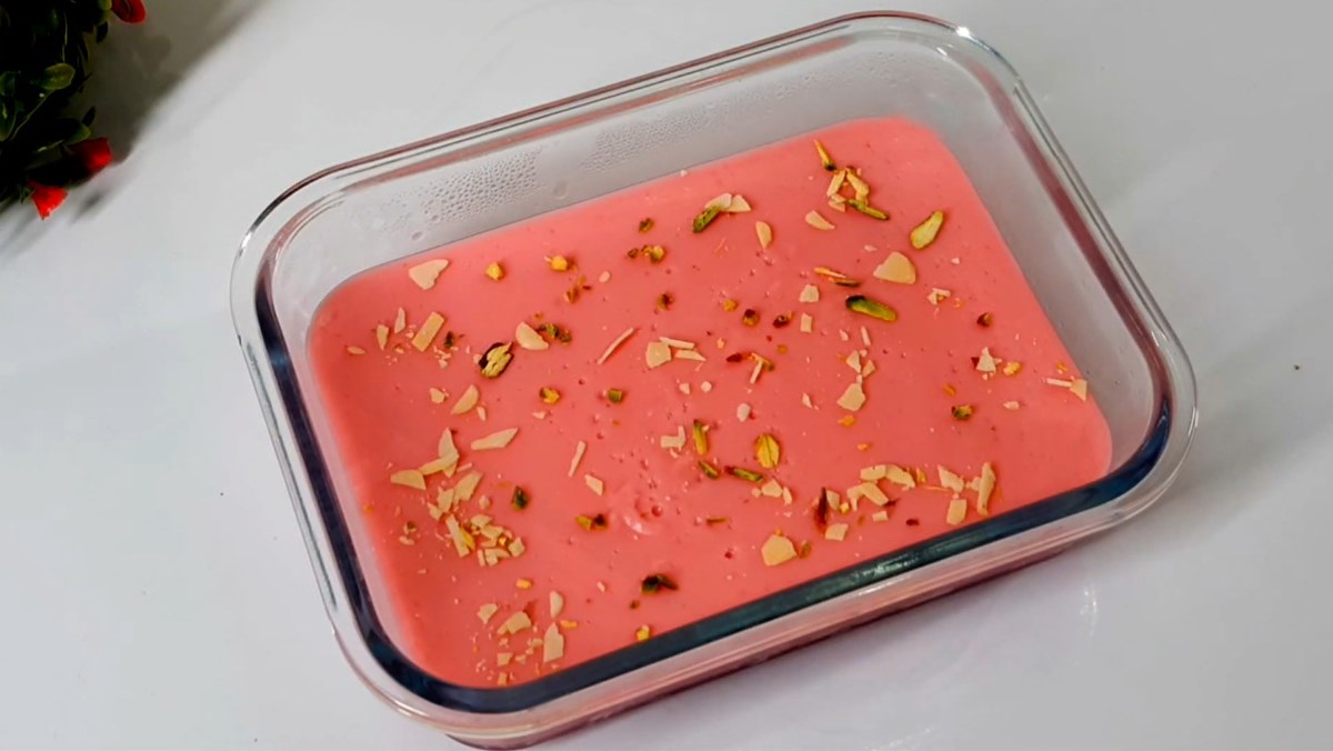Mousse hoa hồng