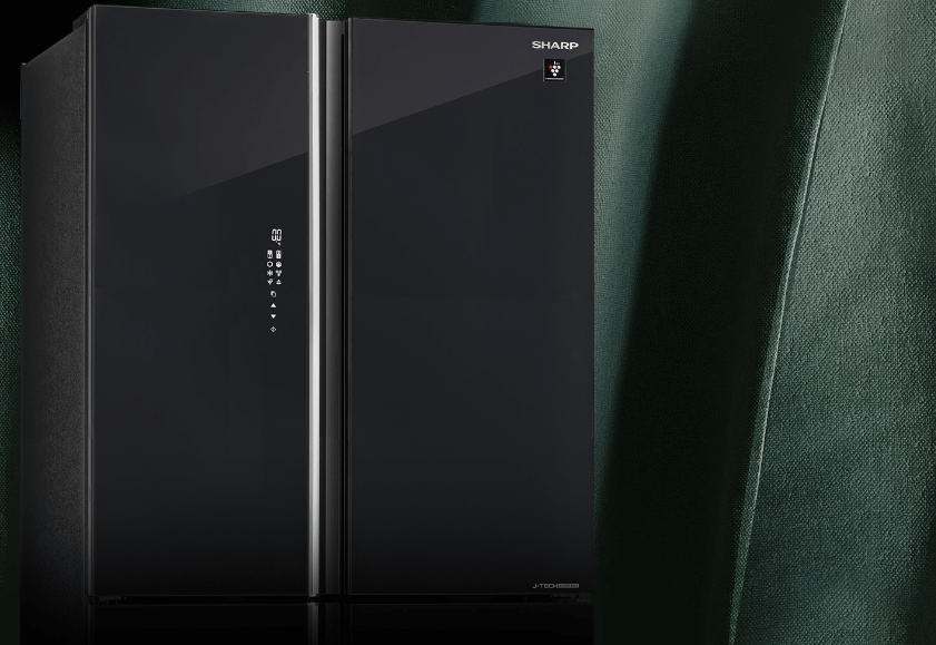 Tủ lạnh Sharp SJ-FXP640VG-BK có thiết kế bảng điều khiển cảm ứng bên ngoài