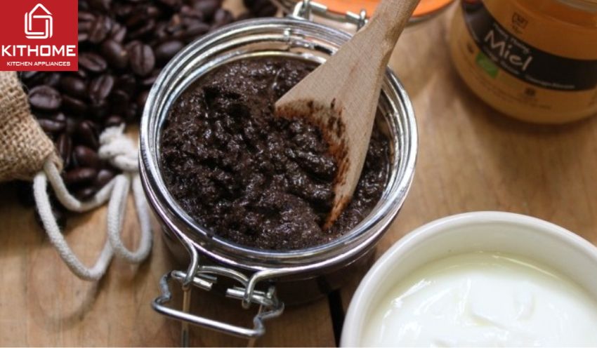 Cách 5: Sử dụng bã cà phê Cách 5: Sử dụng bã cà phê