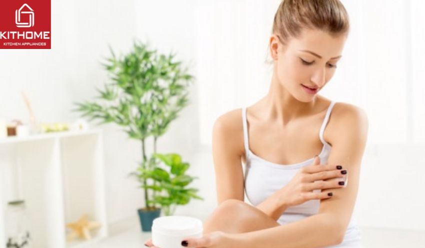 Da bạn ngồi trong điều hòa lâu ngày sẽ dần trở nên khô, do đó bạn cần cung cấp các dưỡng chất đầy đủ cho da Da bạn ngồi trong điều hòa lâu ngày sẽ dần trở nên khô, do đó bạn cần cung cấp các dưỡng chất đầy đủ cho da