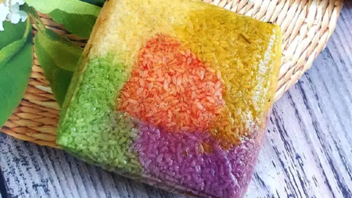 bánh chưng ngũ sắc