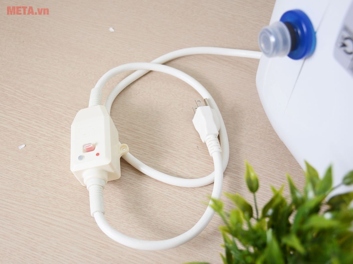 Bình nóng lạnh gián tiếp Ariston AN2 30R 2.5 FE 30 lít