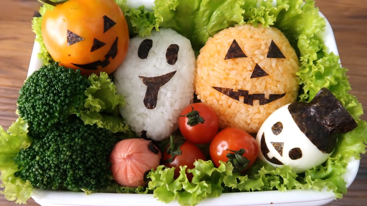 Cách trang trí Halloween bento