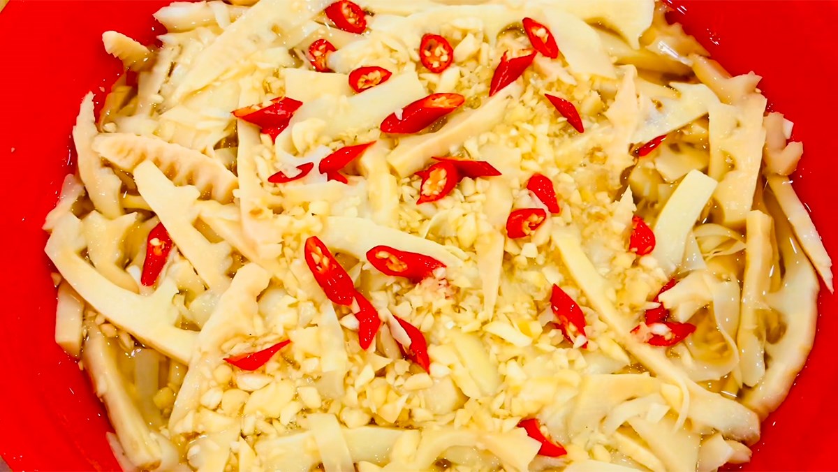 Cách làm măng ngâm mắm ớt giòn thơm ngon không đắng đơn giản tại nhà