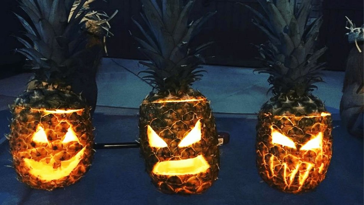 Cắt thơm trang trí lồng đèn Halloween