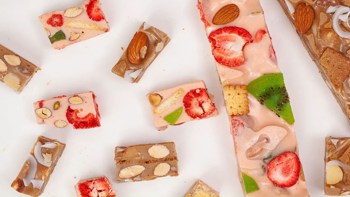 2 cách làm kẹo nougat đơn giản, dễ làm tặng người thân yêu dịp lễ Tết 2 cách làm kẹo nougat đơn giản, dễ làm tặng người thân yêu dịp lễ Tết