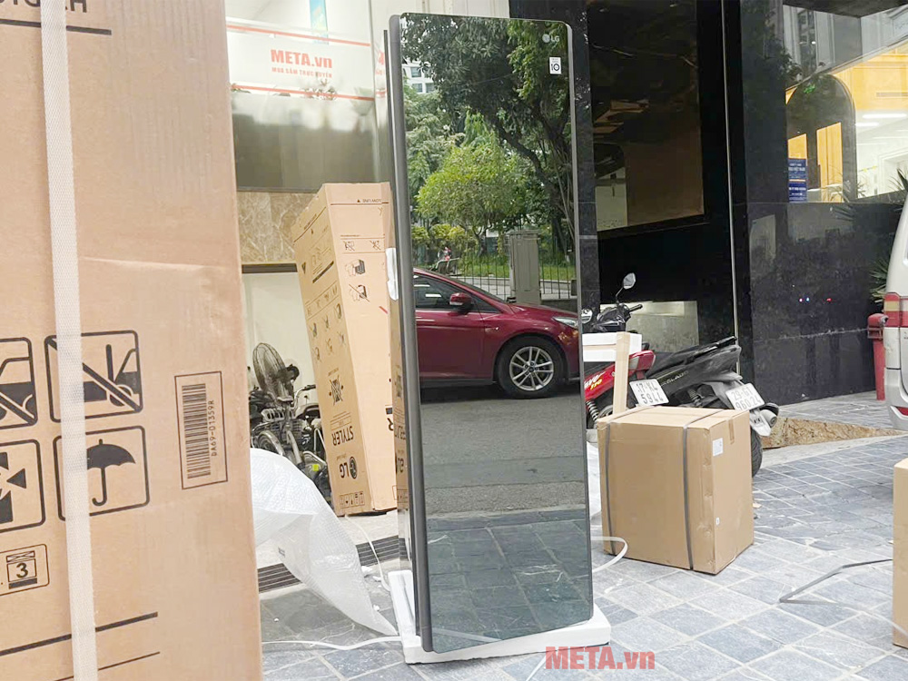 Tủ sấy chăm sóc quần áo thông minh LG Styler S5MB mặt gương pha lê