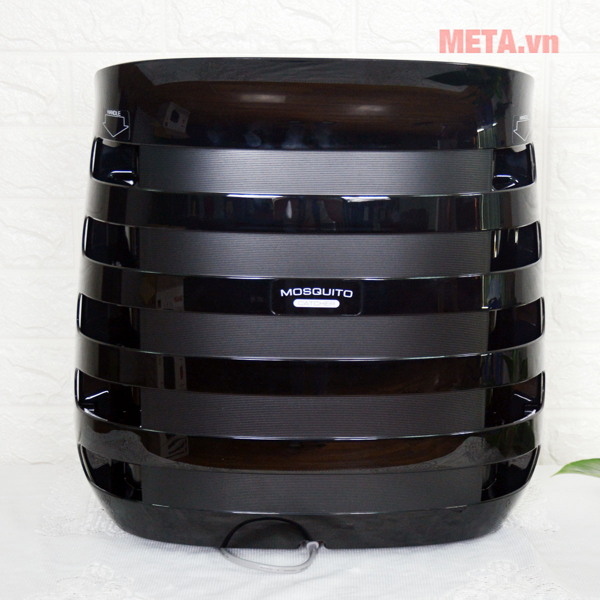 Máy lọc không khí và bắt muỗi Sharp FP-JM30V-B (23m2)