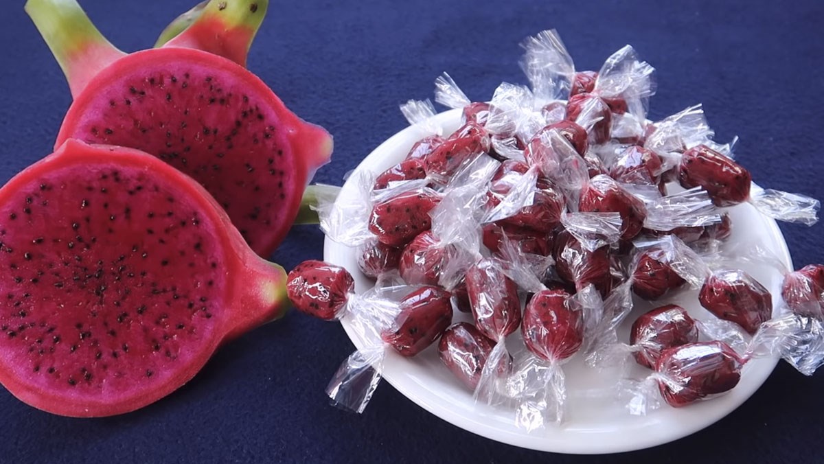 mứt thanh long đỏ