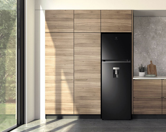 Tủ lạnh Electrolux ETB3740K-A sở hữu thiết kế hiện đại