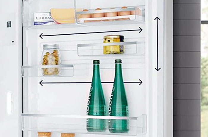 tủ lạnh Electrolux EQE6000A-B có thể điều chỉnh khay kệ dễ dàng