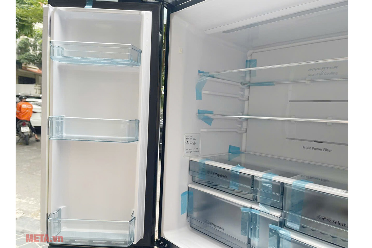 Hitachi Inverter 569 lít R-WB640PGV1(GMG) có nhiều ngăn đựng rộng rãi Hitachi Inverter 569 lít R-WB640PGV1(GMG) nhiều ngăn rộng rãi