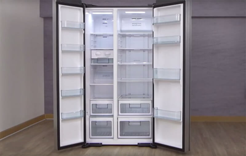 Khay kính chịu lực trong suốt, bền bỉ Khay kính chịu lực trong suốt, bền bỉ