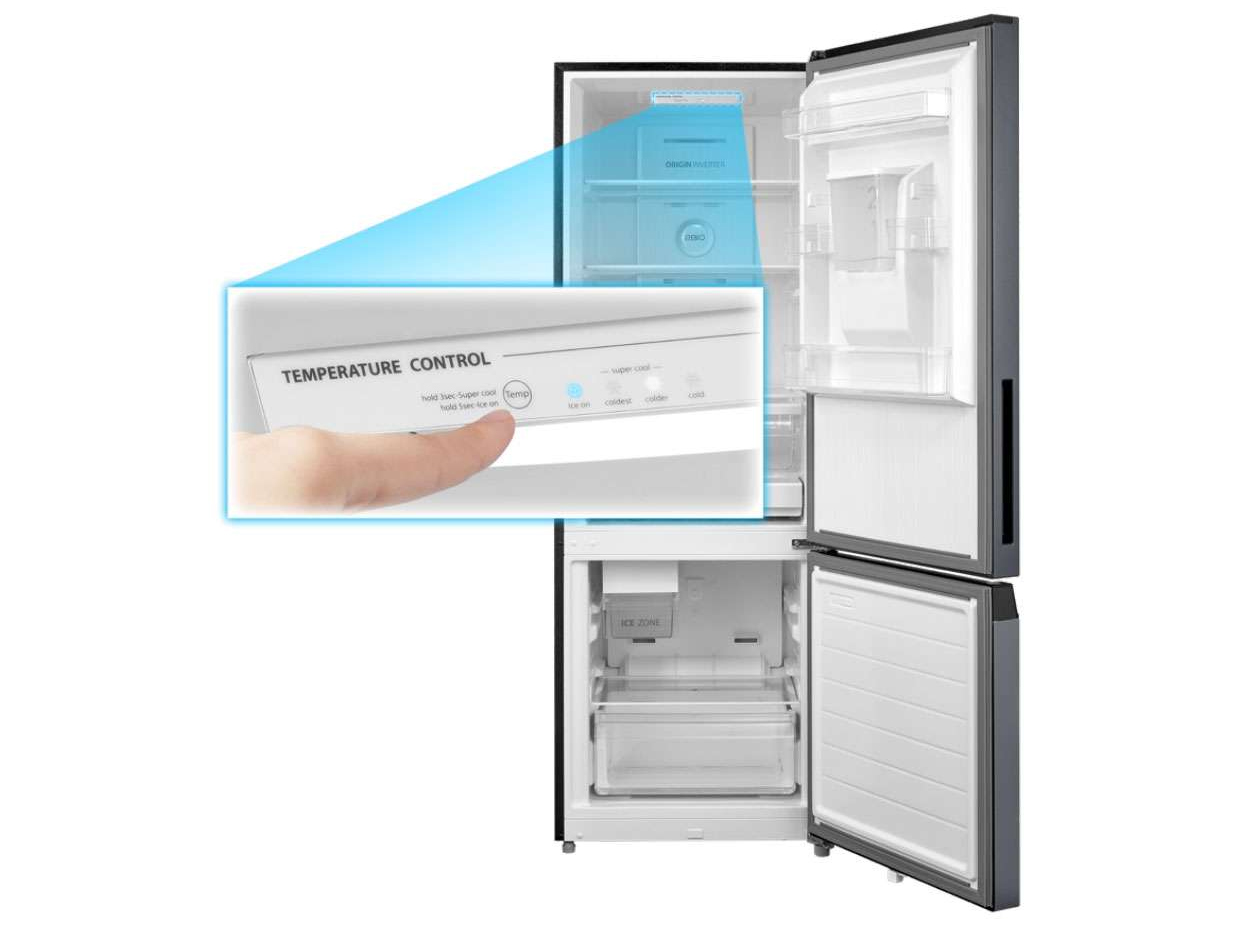 Bảng điều khiển của tủ lạnh Toshiba Inverter GR-RB405WEA-PMV(06)-MG được thiết kế ở ngay phía trên Bảng điều khiển của tủ lạnh Toshiba Inverter GR-RB405WEA-PMV(06)-MG được thiết kế ở ngay phía trên