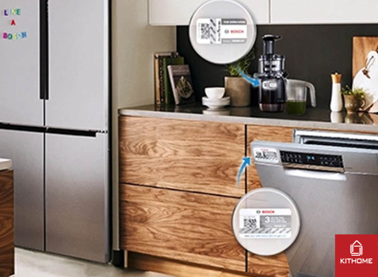 Vị trí tem thường nằm trên bảng điều khiển hoặc thân máy