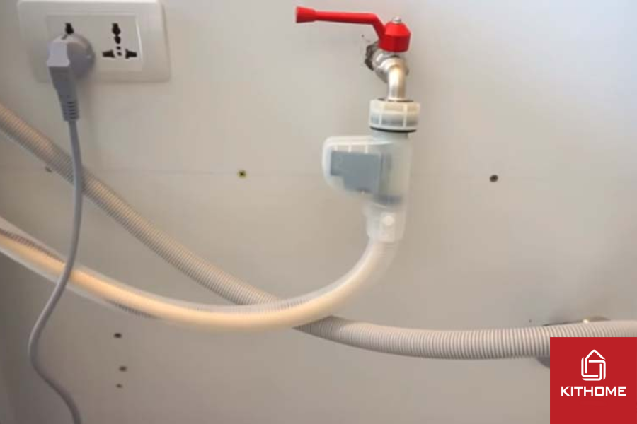 Đảm bảo đường ống cấp nước không bị đè hoặc gập