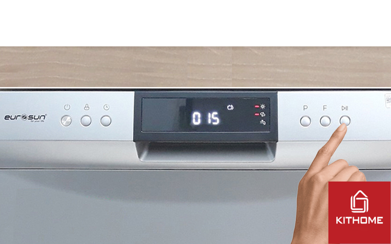 Nhấn nút khởi động máy “ Start/ Pause”