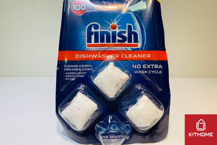 Viên vệ sinh máy rửa bát giúp làm sạch xung quanh máy và ống thoát nước
