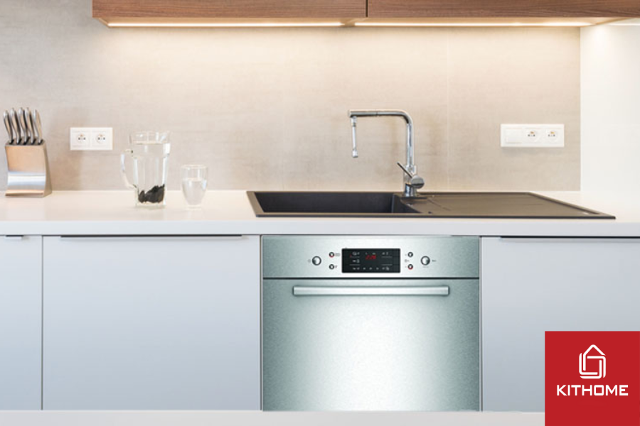 Máy rửa chén bát Bosch SCE52M75EU có kích thước nhỏ gọn. Máy rửa chén bát Bosch SCE52M75EU có kích thước nhỏ gọn.