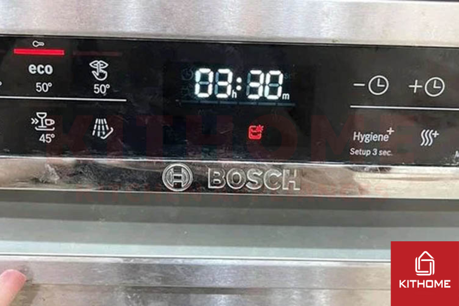 Đèn báo máy rửa bát Bosch khi cần vệ sinh máy