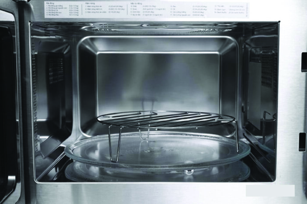 Đi kèm đầy đủ phụ kiện