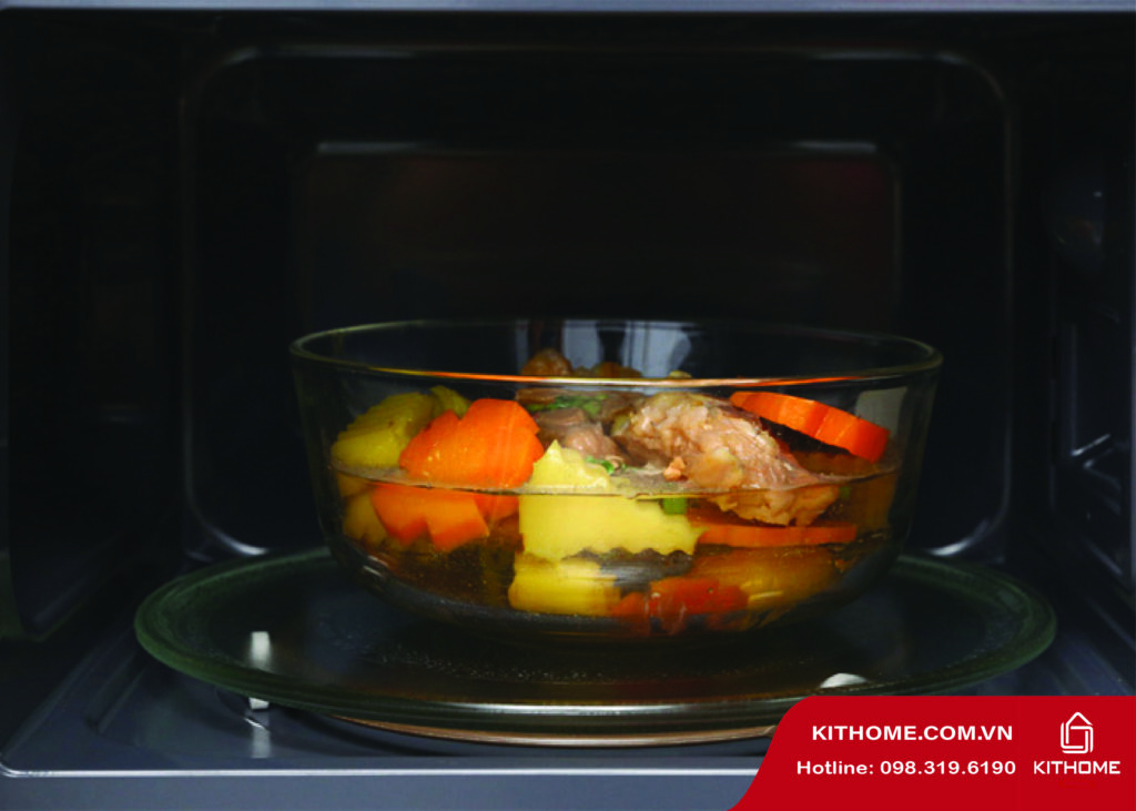 Hâm nóng thực phẩm với công suất mạnh mẽ, tùy chỉnh 5 mức công suất dễ dàng