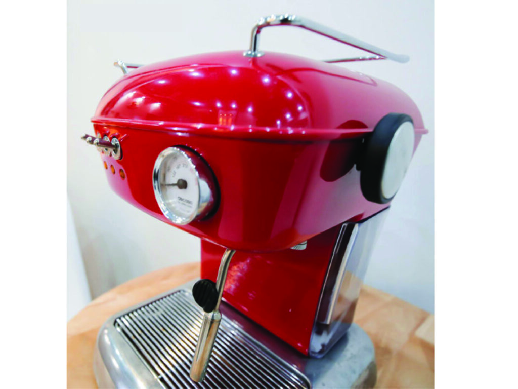 Vệ sinh máy pha cà phê